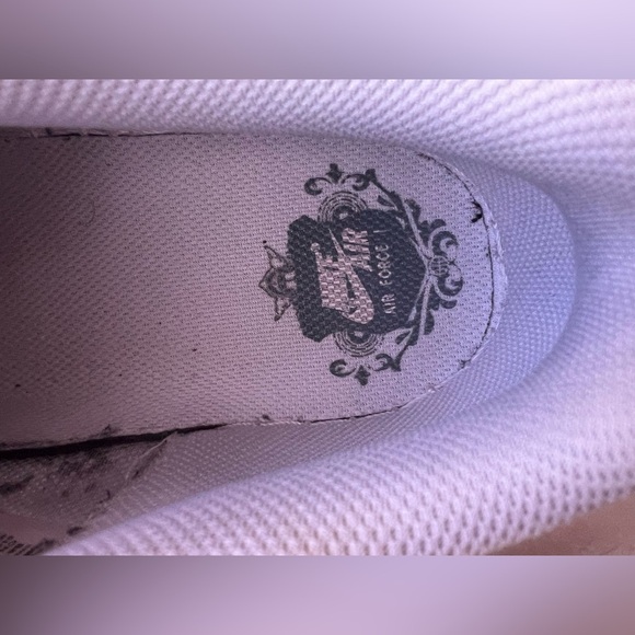 Nike Air Force 1 Low LE Triple White GS (DH2920-111) Grade School Size 4Y-7Y - Picture 6 of 15